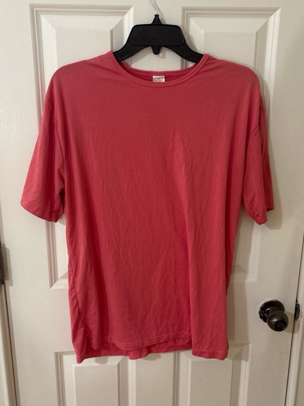 SHEIN Women's Muscle Tee in Coral
